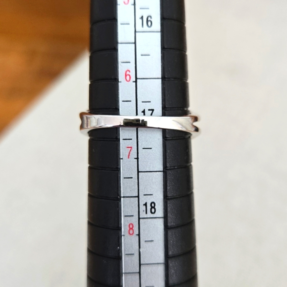 Silver & Black Rectangular Ring Made In Thailand - image 6